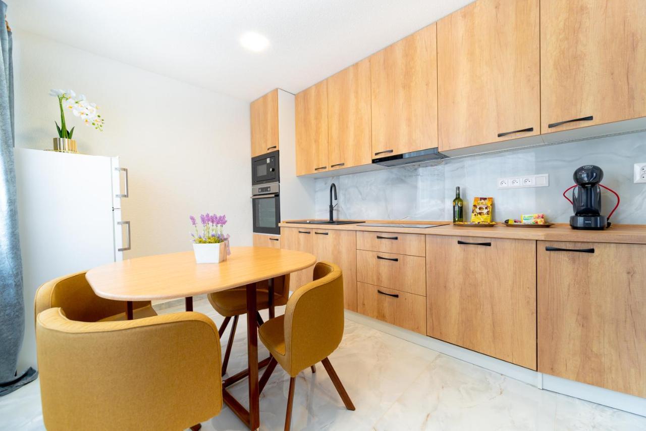 Apartman Discreet Kysucke Nove Mesto Ngoại thất bức ảnh