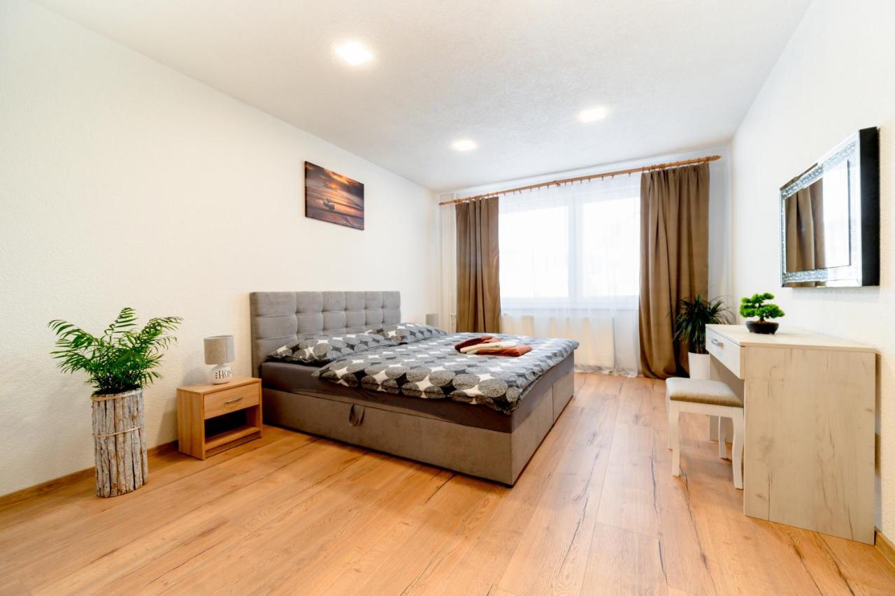 Apartman Discreet Kysucke Nove Mesto Ngoại thất bức ảnh